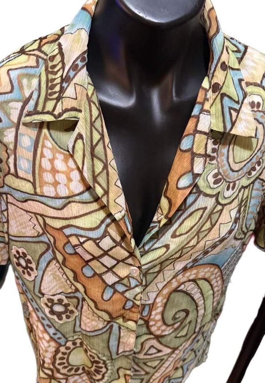 Alfred Dunner Women's Abstract Geometric Pattern Short Sleeve Button-Down Shirt
